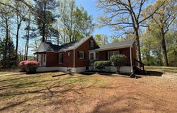 407 Old Graves Mill Road, Lynchburg, VA 24502