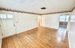 336 E Loomis St, McPherson, KS 67460