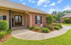 25 Lakeland, Petal, MS 39465