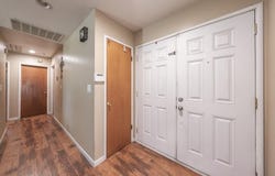 165 Magnolia Avenue W, Hanford, CA 93230