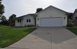 1708 Oakwood Drive, Carroll, IA 51401