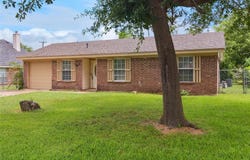 1403 S Rockwall Avenue, Terrell, TX 75160