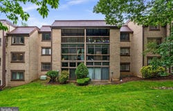 1631 PARKCREST Circle, RESTON, VA 20190