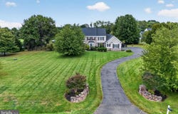 38392 STONE EDEN DR, HAMILTON, VA 20158