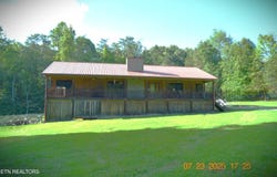 1617 Bull Run Rd, Luttrell, TN 37779