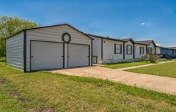 129 Eagle Ridge Drive, Waxahachie, TX 75165
