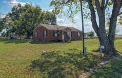 434 Lawrence Road 410, Walnut Ridge, AR 72476