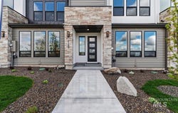 6389 N Birch Run Ln, Eagle, ID 83616