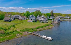 7 Pier Road, Kennebunkport, ME 04046