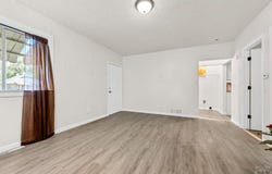 704 E 6th St, Pueblo, CO 81001