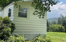 18 Riverview Circle, Brimfield, MA 01010