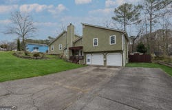 3720 Quail Hollow Trail, Snellville, GA 30039
