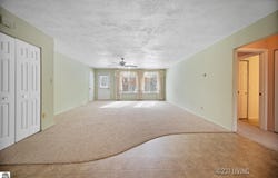 102C Village Place Drive, Roscommon, MI 48653