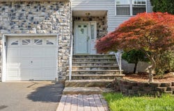 74 Kingfisher Court, Marlboro, NJ 07746
