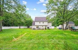 2136 Palisades Drive, Blakeslee, PA 18610