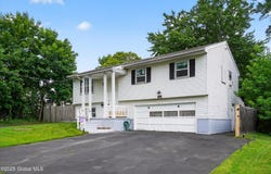 210 Starr Avenue, Schenectady, NY 12304