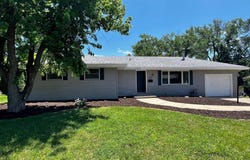 4914 N BEVALON Place, Peoria, IL 61614