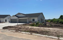 2121 W Elk Ridge Ave, Goddard, KS 67052