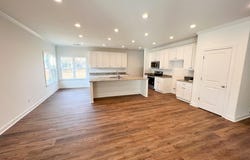39 Poplar Lane, Holly Springs, MS 38635