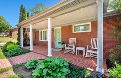 539 30th Avenue NW, Hickory, NC 28601