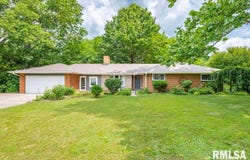 926 BIRCHWOOD Drive, Washington, IL 61571