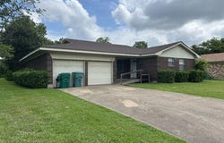1821 W Belden Street, Sherman, TX 75092