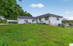 30366 Shawnee Bend, Warsaw, MO 65355