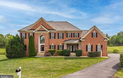 4 JACKSON Place, MIDDLETOWN, VA 22645