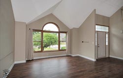 2016 Saint Andrews Drive, Plainfield, IL 60586