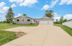 168 14th Street, Plainwell, MI 49080
