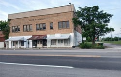 100 N Magnolia, Hubbard, TX 76648