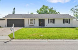 6321 FLORIDA Circle W, APOLLO BEACH, FL 33572