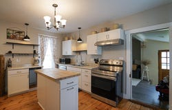 536 MARKET Street, Mifflinburg, PA 17844
