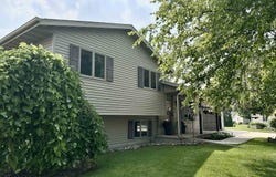 24 PENNYCRESS Court, FOND DU LAC, WI 54935-1827