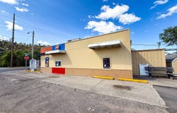 1290 Front St, Forsyth, MT 59327
