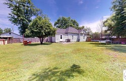 1941 E 6th, Sedalia, MO 65301