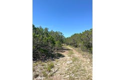 3835 Bluff Creek Rd, Leakey, TX 78873