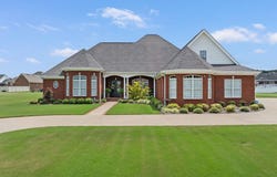 508 Woodfern Dr, Killen, AL 35645