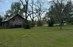137 Wayside Farm Road, Havana, FL 32333