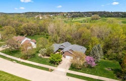 2181 Brown Deer Rd, Coralville, IA 52241