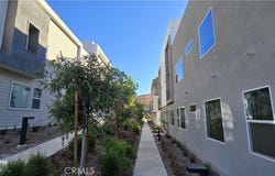 26809 Keystone Loop, Valencia, CA 91381