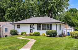 895 Harrison Street, Florissant, MO 63031