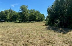 302 E Walnut, Whitewright, TX 75491