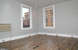 104 W CHESTNUT STREET, LANCASTER, PA 17603