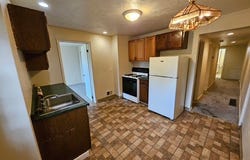 535 3rd St, Pitcairn, PA 15140