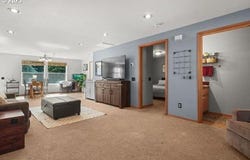 1068 9TH ST, Washougal, WA 98671