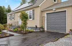 315 OAK LN W, EXTON, PA 19341
