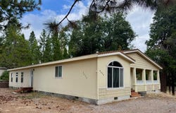 2430 Pine Grove Dr, Mt Shasta, CA 96067