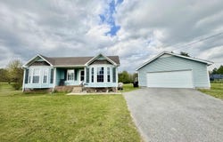 858 Delmont Church Rd, Cadiz, KY 42211