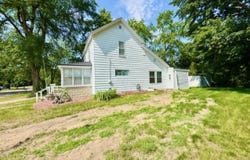 618 Berea Street, St Louis, MI 48880